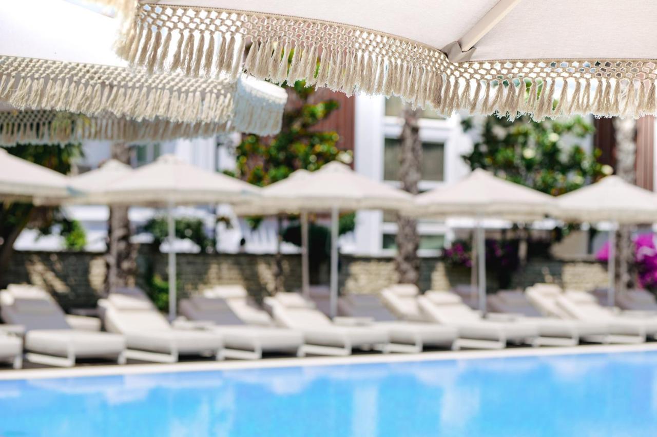 Rapo'S Resort Hotel Himare Exterior photo
