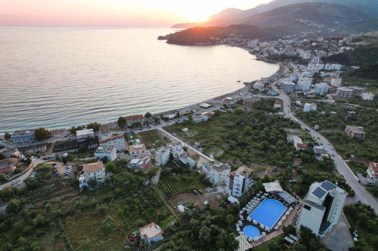 Rapo'S Resort Hotel Himare Exterior photo