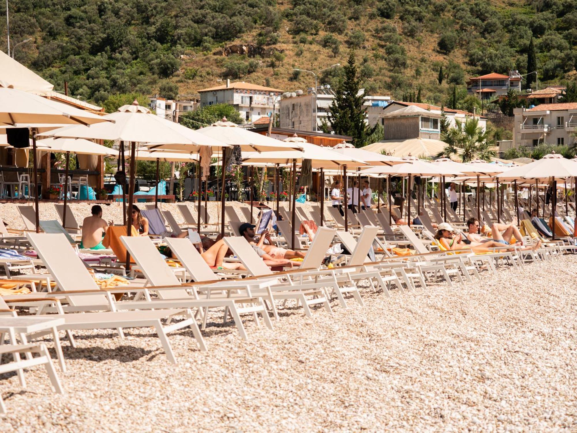 Rapo'S Resort Hotel Himare Exterior photo